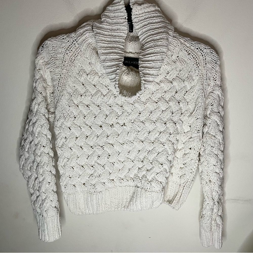 Kendall and Kylie Crowl Neck Chenille Sweater- Size Small
